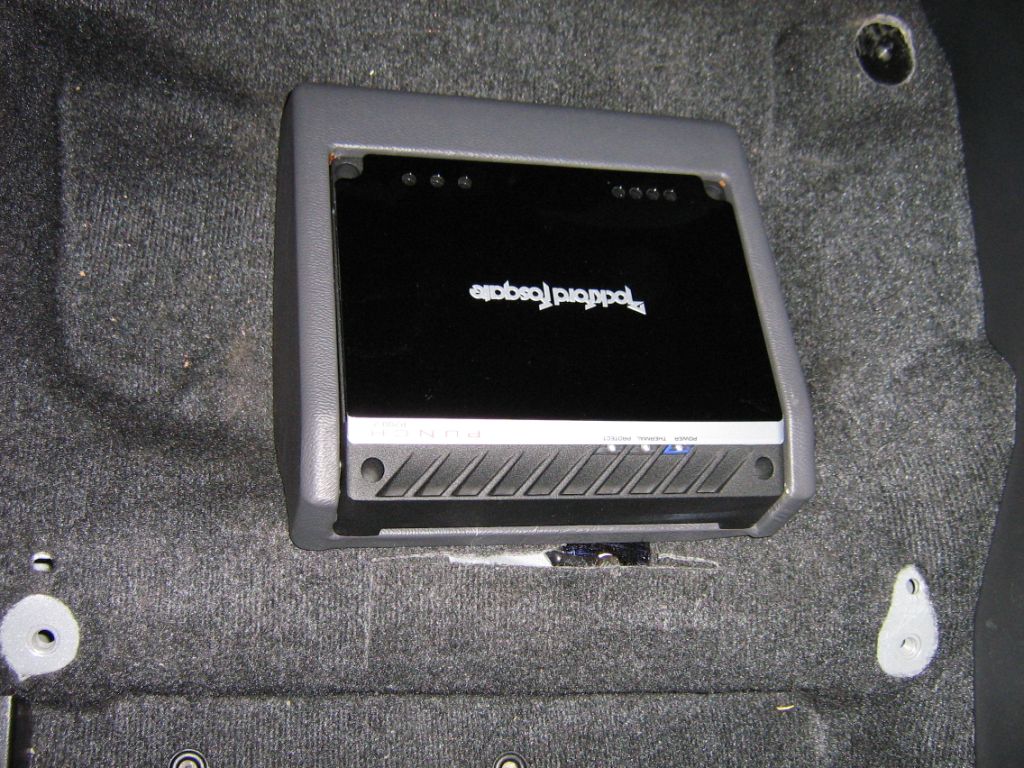 Front top veiw using factory gnd point and factory carpet slit